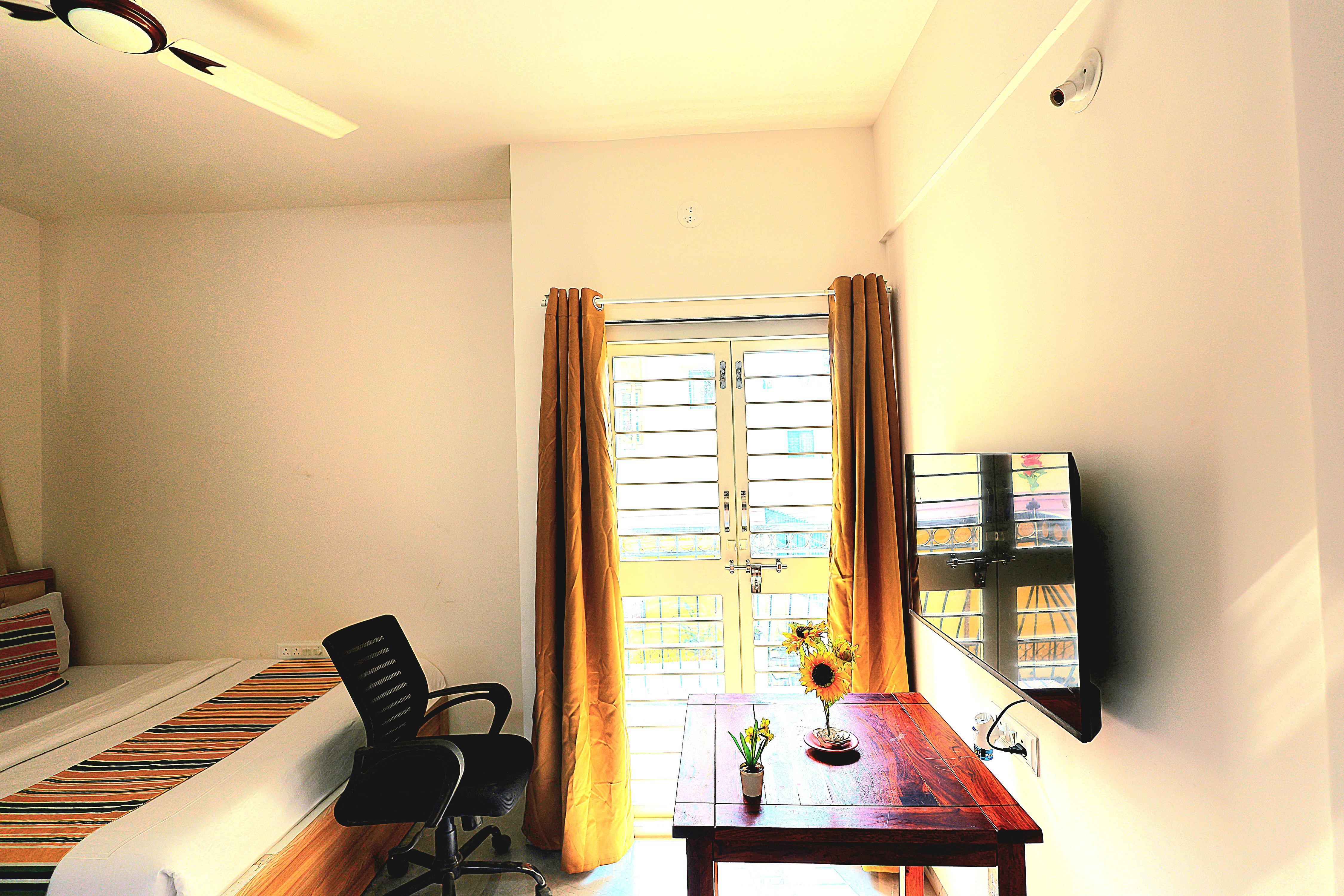 Zenia IT Studio Rooms - Tap to explore photos