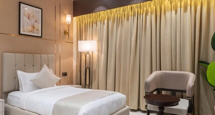 Hotel Lohara Inn Room Type - Deluxe Room