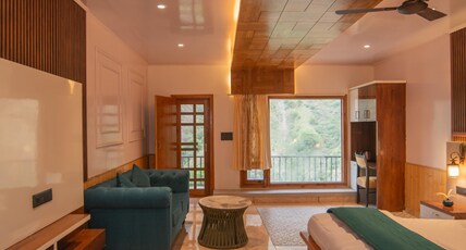 Giri River Retreat Room Type - Deluxe room with mountain view and balcony Giri River Retreat Room Type - Deluxe room with mountain view and balcony