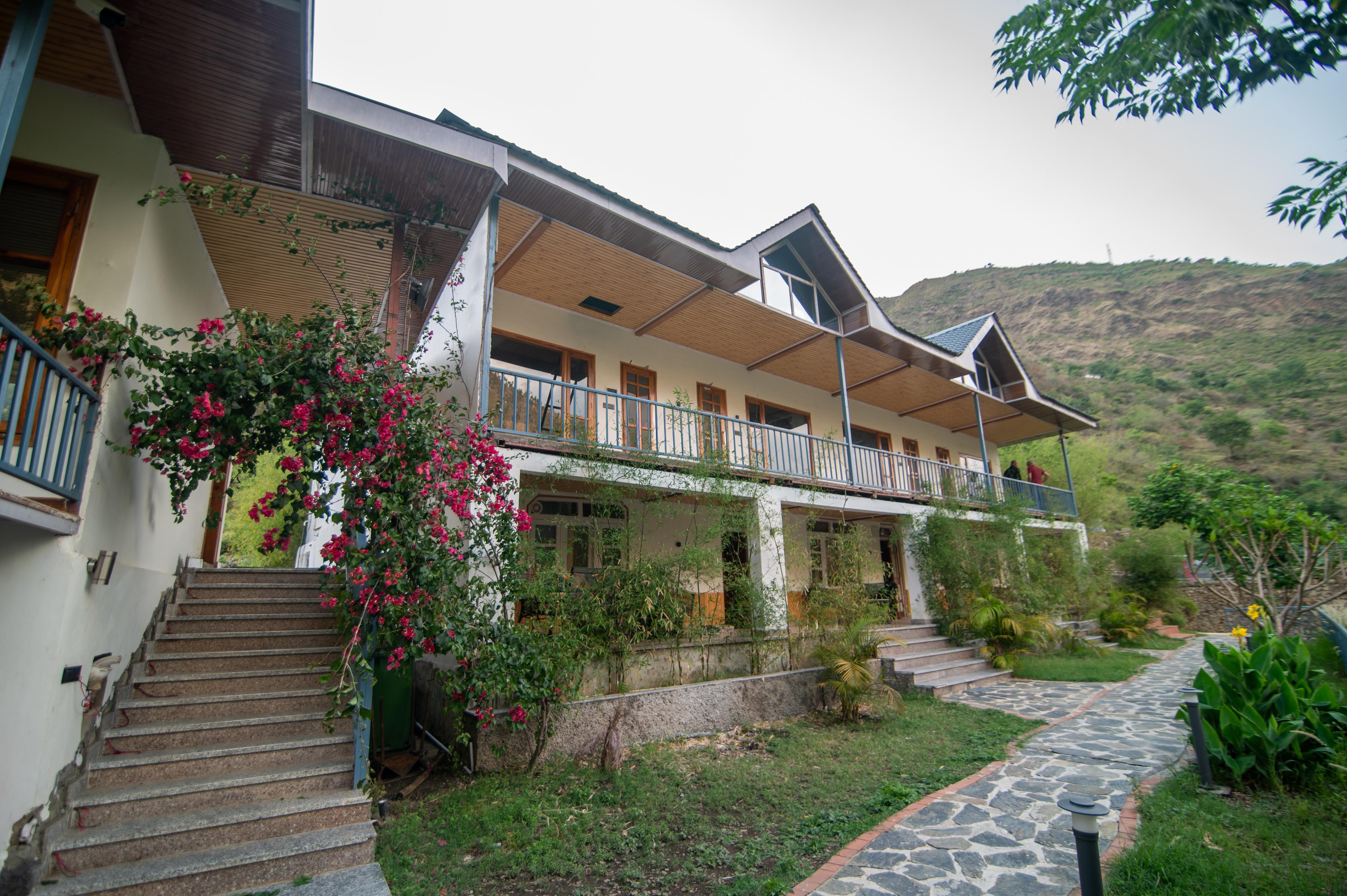 Giri River Retreat