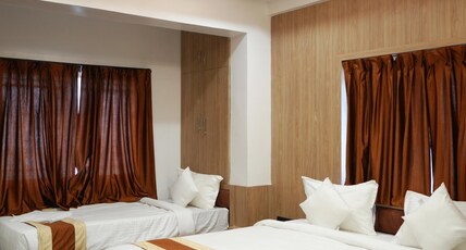 HOTEL ROYAL PALACE Room Type - TRIPLE BED ROOM