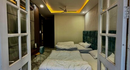Hotel Kapil Royal Inn Room Type - Deluxe Room with City View