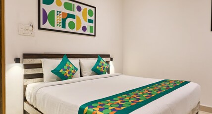Treebo Saffron Suites, Near Financial District & US Consulate Room Type - Standard Room