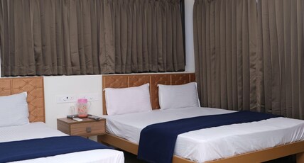 Hotel Sherbeen Room Type - Trible Bed - Family Room Hotel Sherbeen Room Type - Trible Bed - Family Room