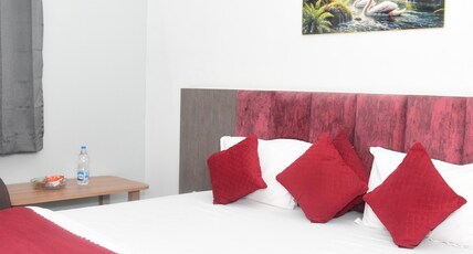 S&J Hotel Room Type - Standard Room with City View