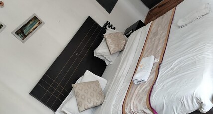 Sanwariya Kunj stay Room Type - Bedroom