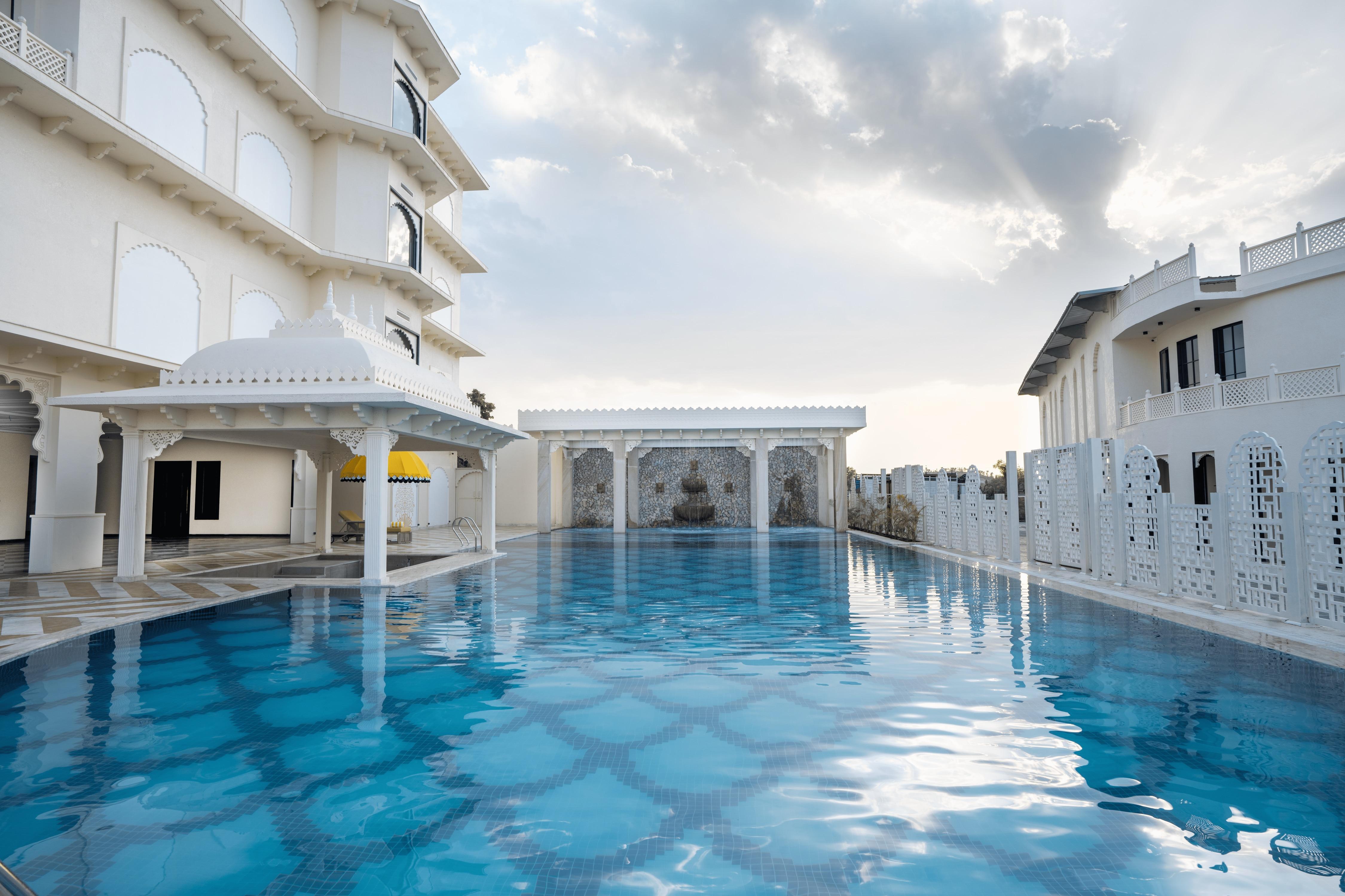 Bhan fort Palace Hotel & Resort - Tap to explore photos