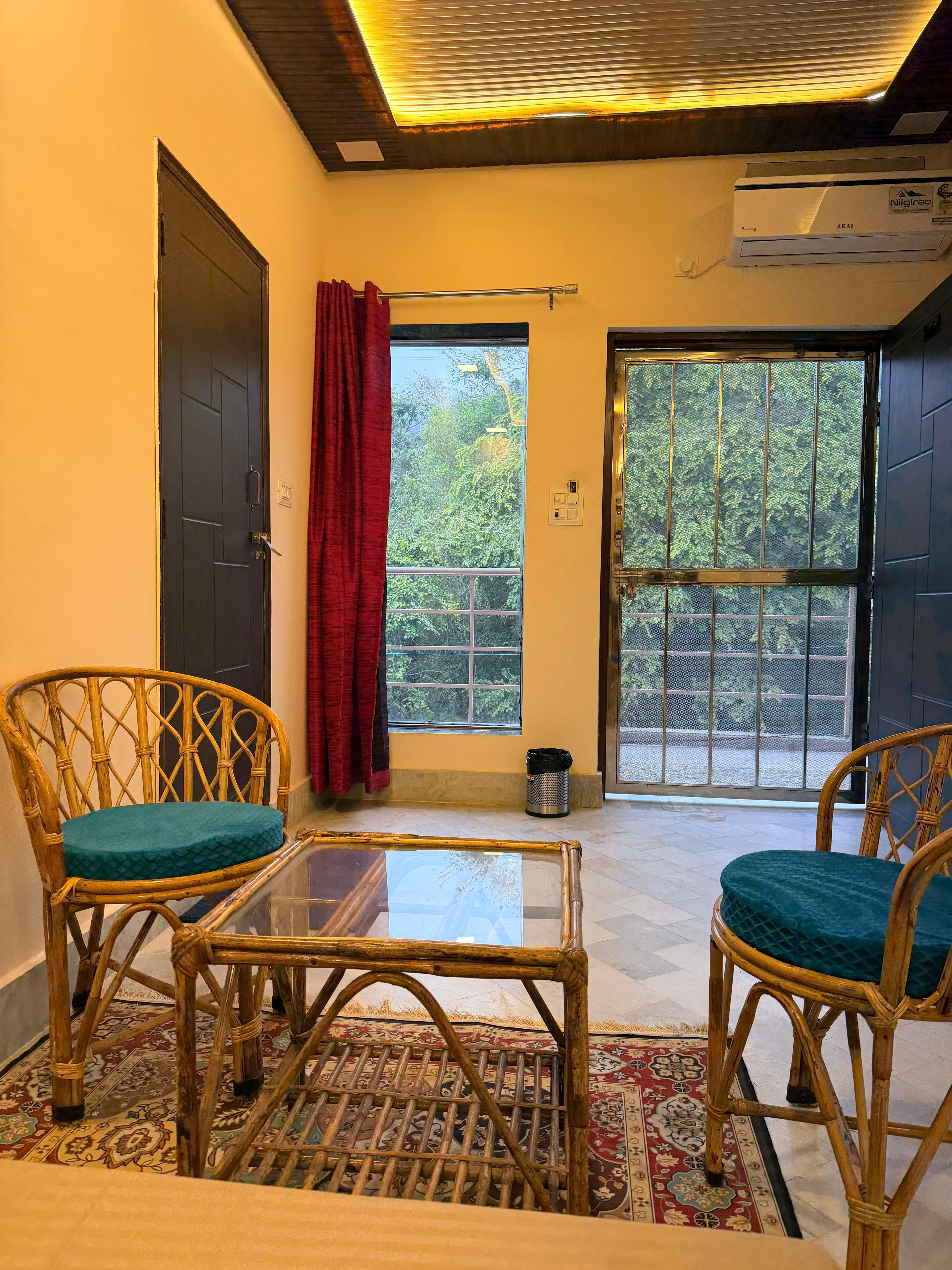 SHREENIWAS (A Retreat Where Nature Greets You) - Tap to explore photos