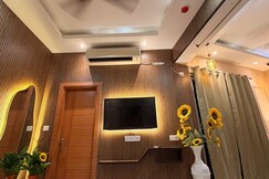 Rooms of Luxury Stay Noida
