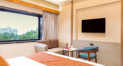 OPO Essential Nandini Room Type - Premium King Room OPO Essential Nandini Room Type - Premium King Room