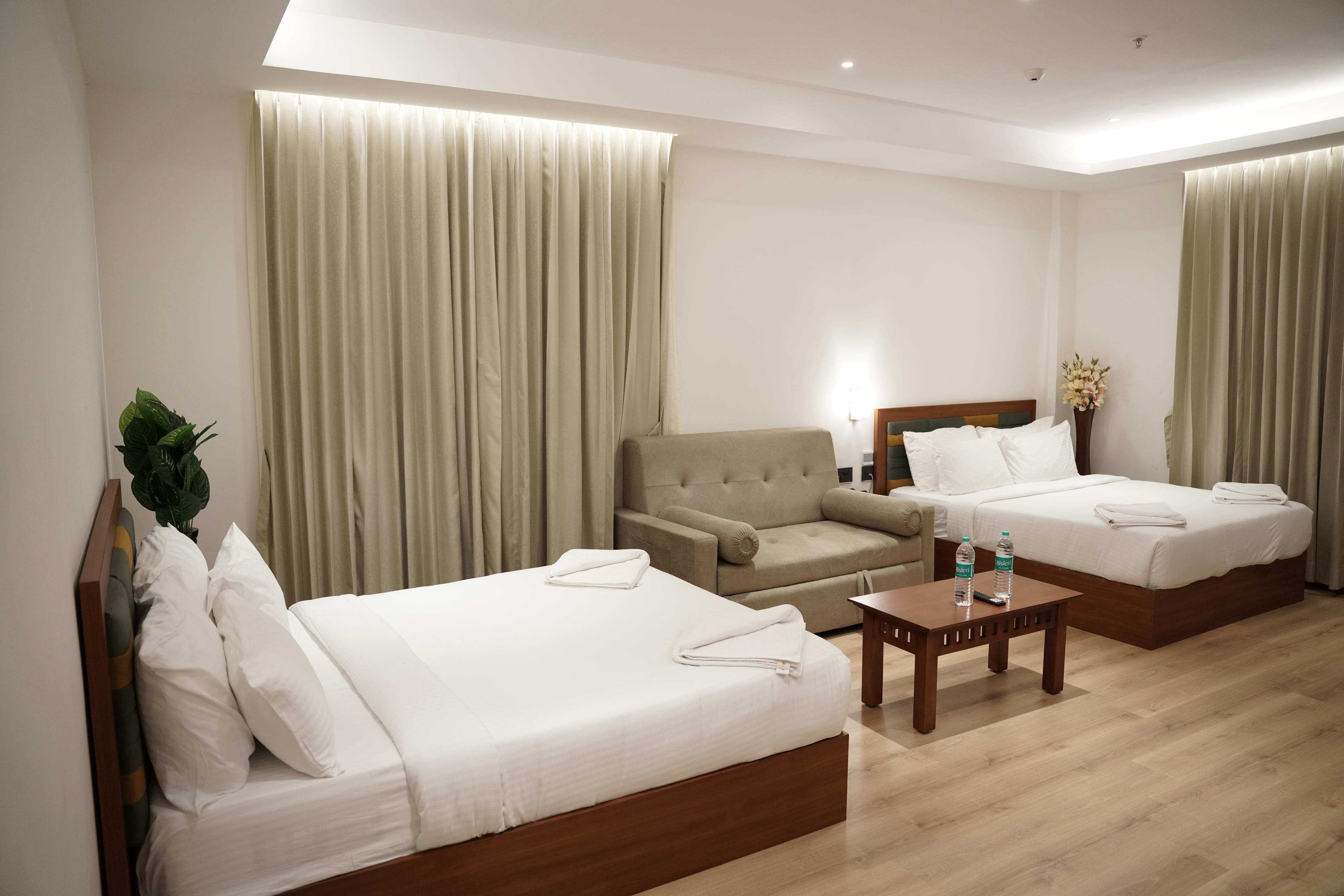 Hotel Grand Vekasa Room Type - Executive Quadruple Hotel Grand Vekasa Room Type - Executive Quadruple