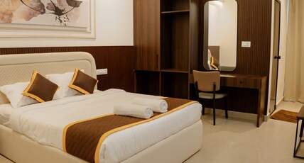 Hotel Kadamba Room Type - Deluxe Room with Garden View
