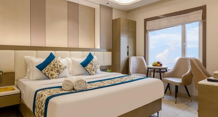 Hotel Holiday Homez Room Type - Executive Double Room with Air Conditioning