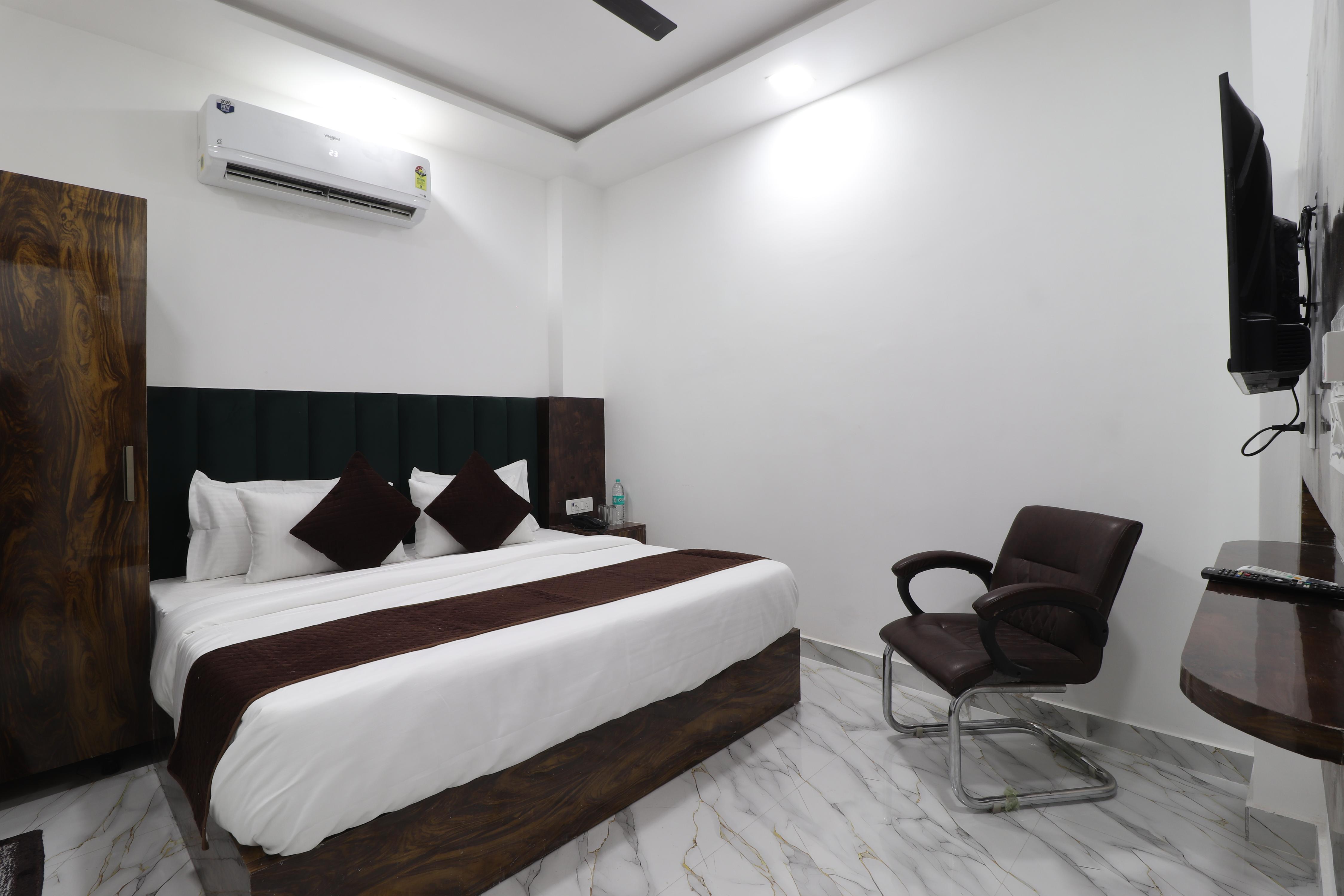 Hotel Tushar - Tap to explore photos