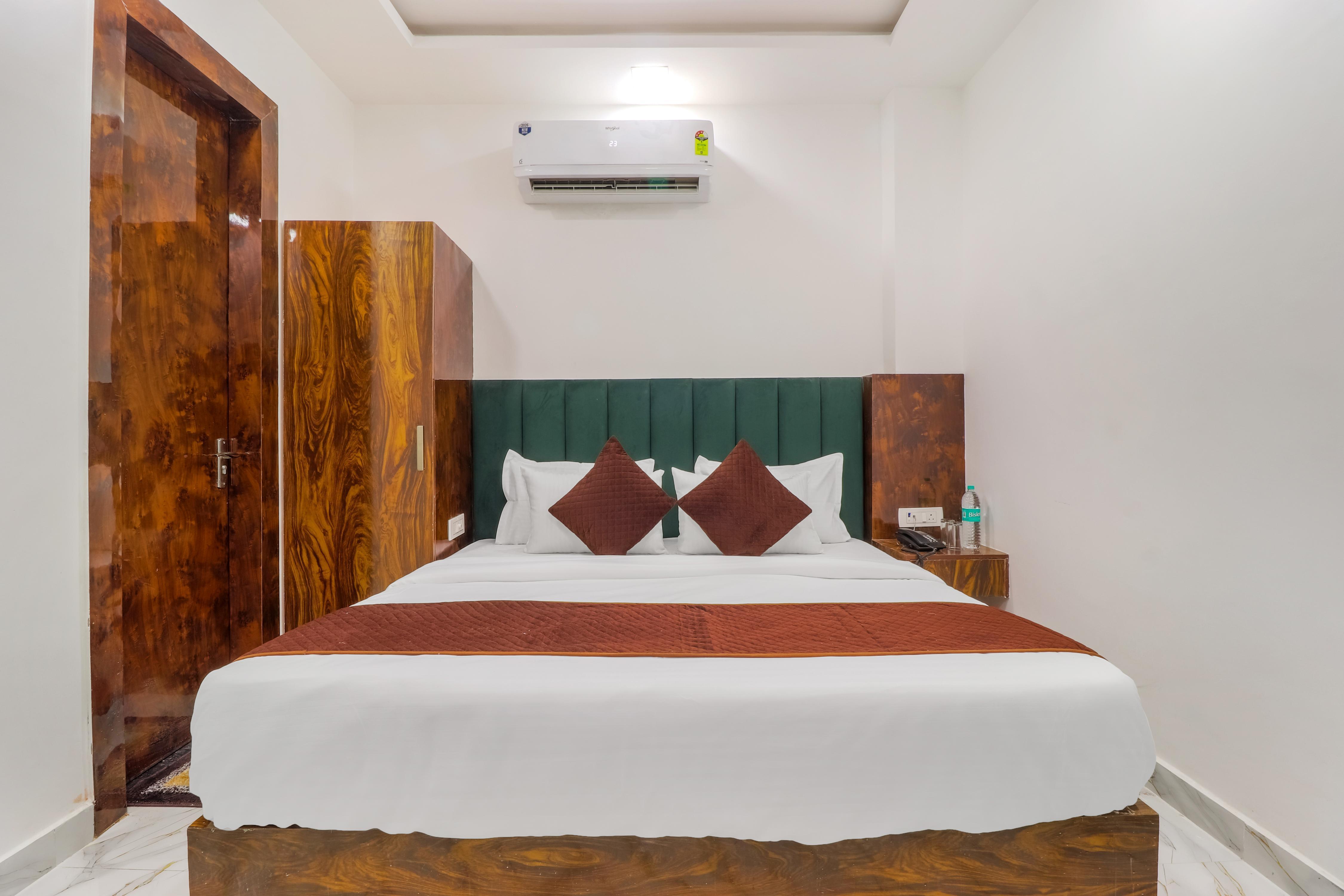 Hotel Tushar - Tap to explore photos