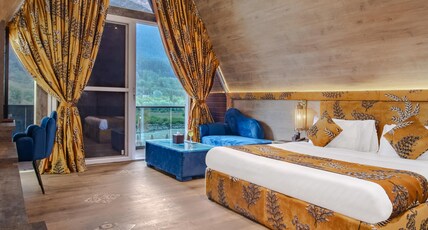 SENTOSA COVE HOTEL Room Type - Luxury Balcony Suite - River and Himalayan View