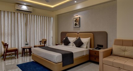 Hotel Sai Mahima Room Type - Super Deluxe Double Bed with Balcony
