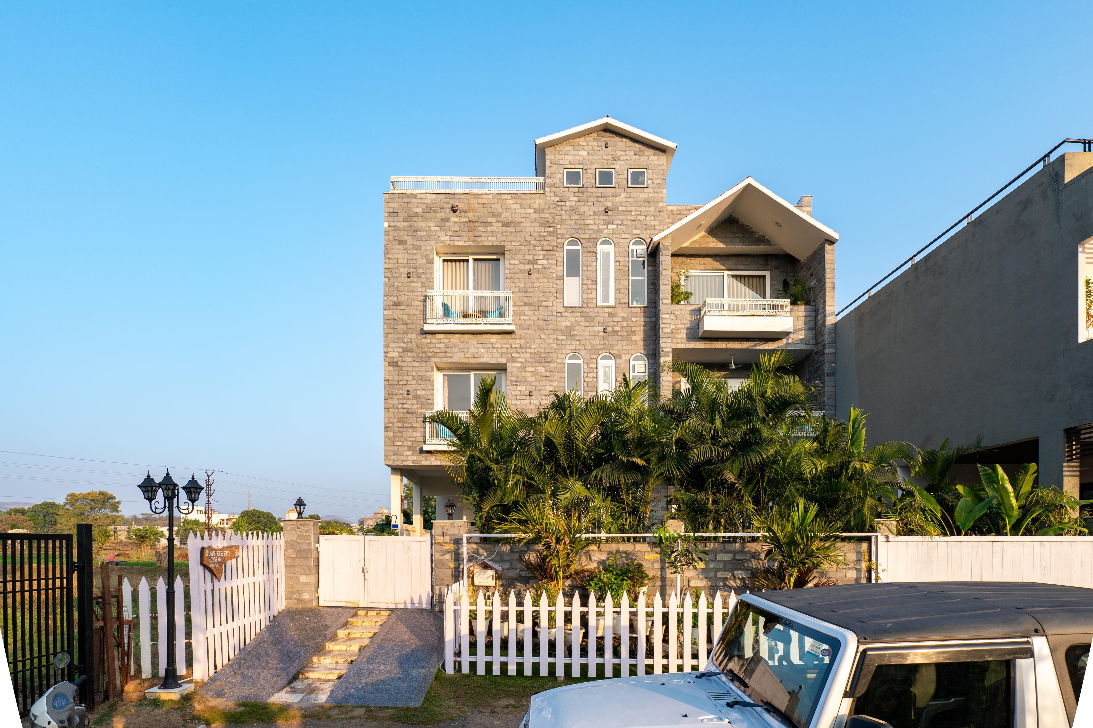 Jolawas stays 6 bhk Luxury Farmvilla Udaipur