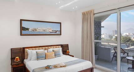 Jolawas stays 6 bhk Luxury Farmvilla Udaipur Room Type - Bedroom 1