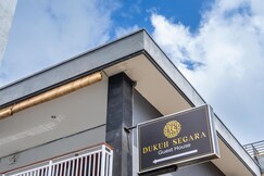 Collection O Dukuh Segara Guest House