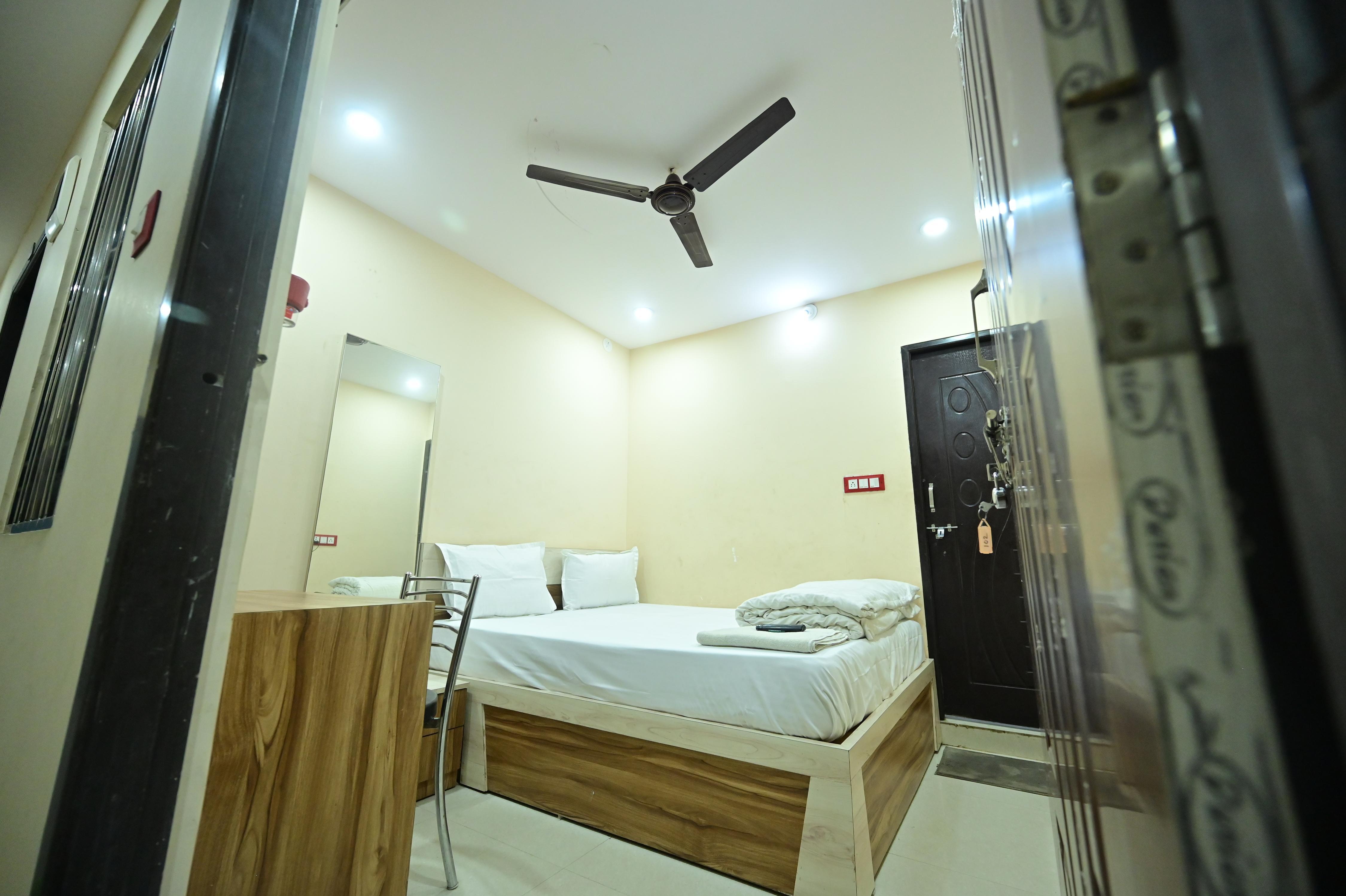 Hotel Kailasha Residecny- Ranchi - Tap to explore photos