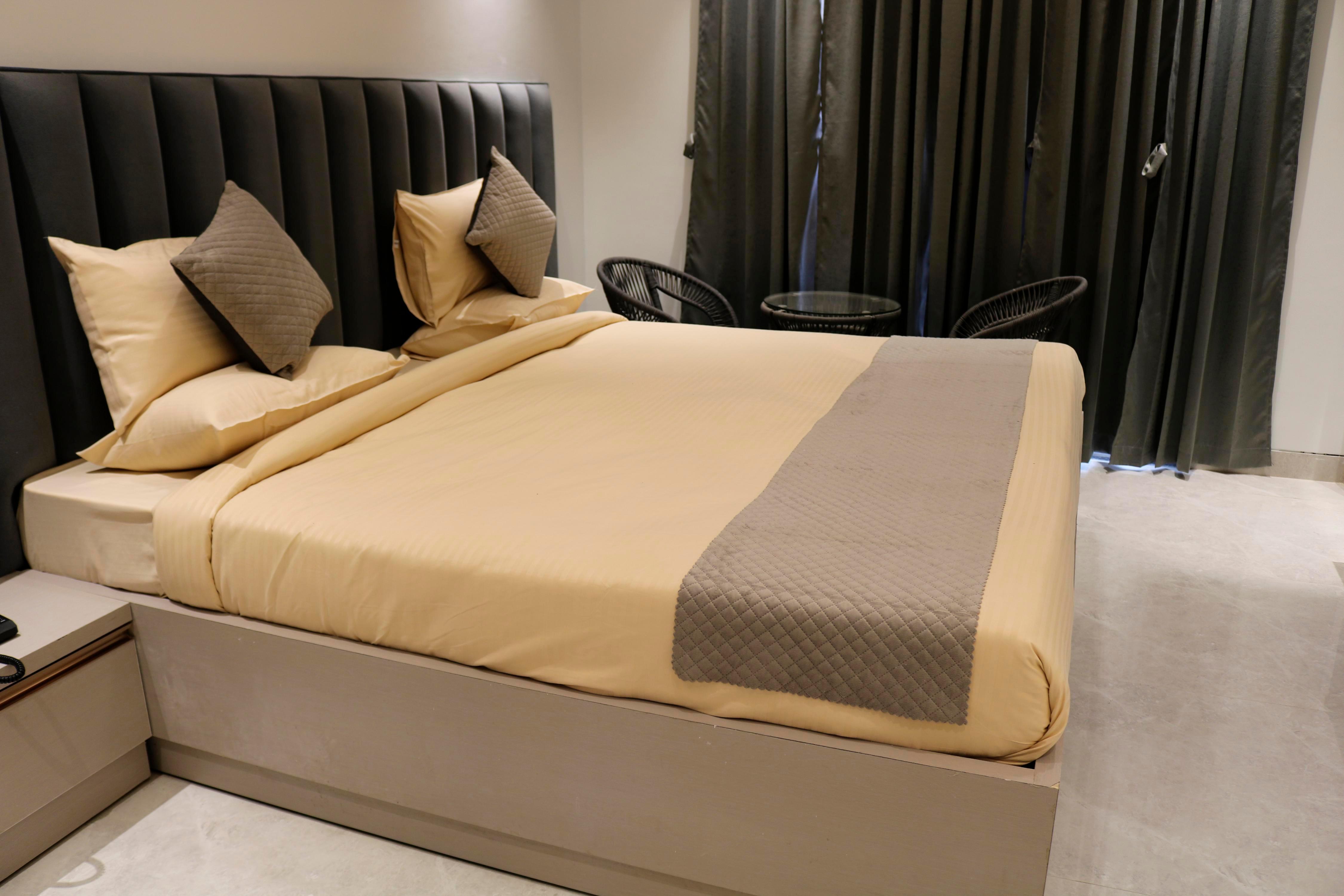 Pooja Residency Sector 52 - Tap to explore photos