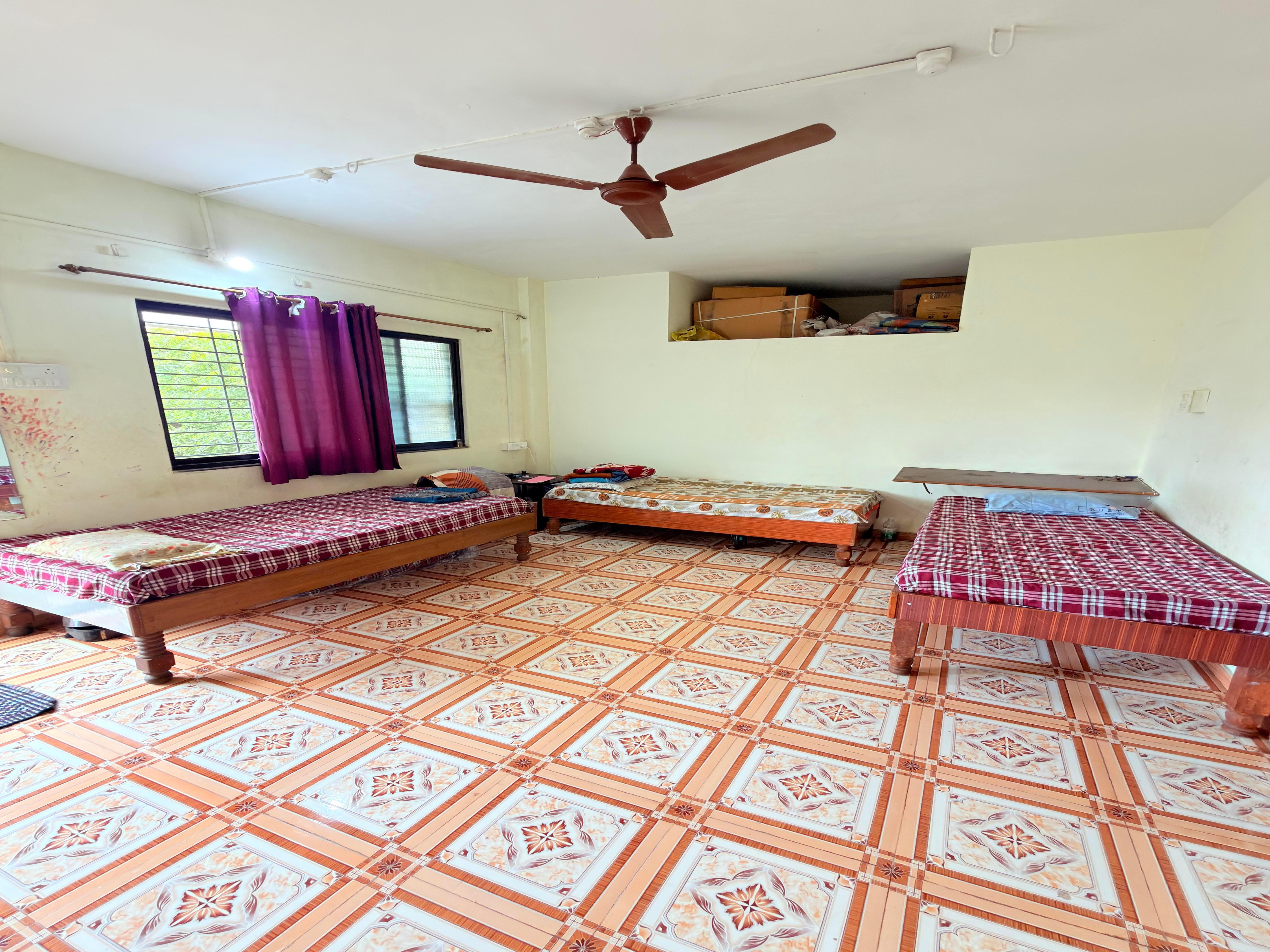 Parvati PG Nashik Room Type - 3 Bedded Dormitory