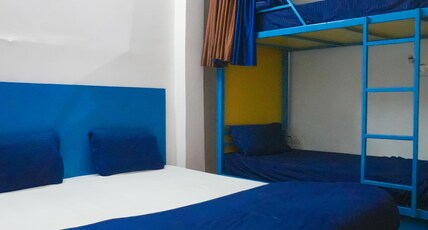 The Nayee Haveli - Lake View Hostel Room Type - Quadraple AC Room
