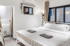 Rooms of Vera 1.5BHK in Khar W by Squareone Stays