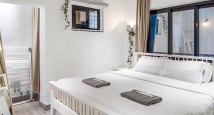 Vera 1.5BHK in Khar W by Squareone Stays Room Type - Vera 1.5BHK in Khar W by Squareone Stays