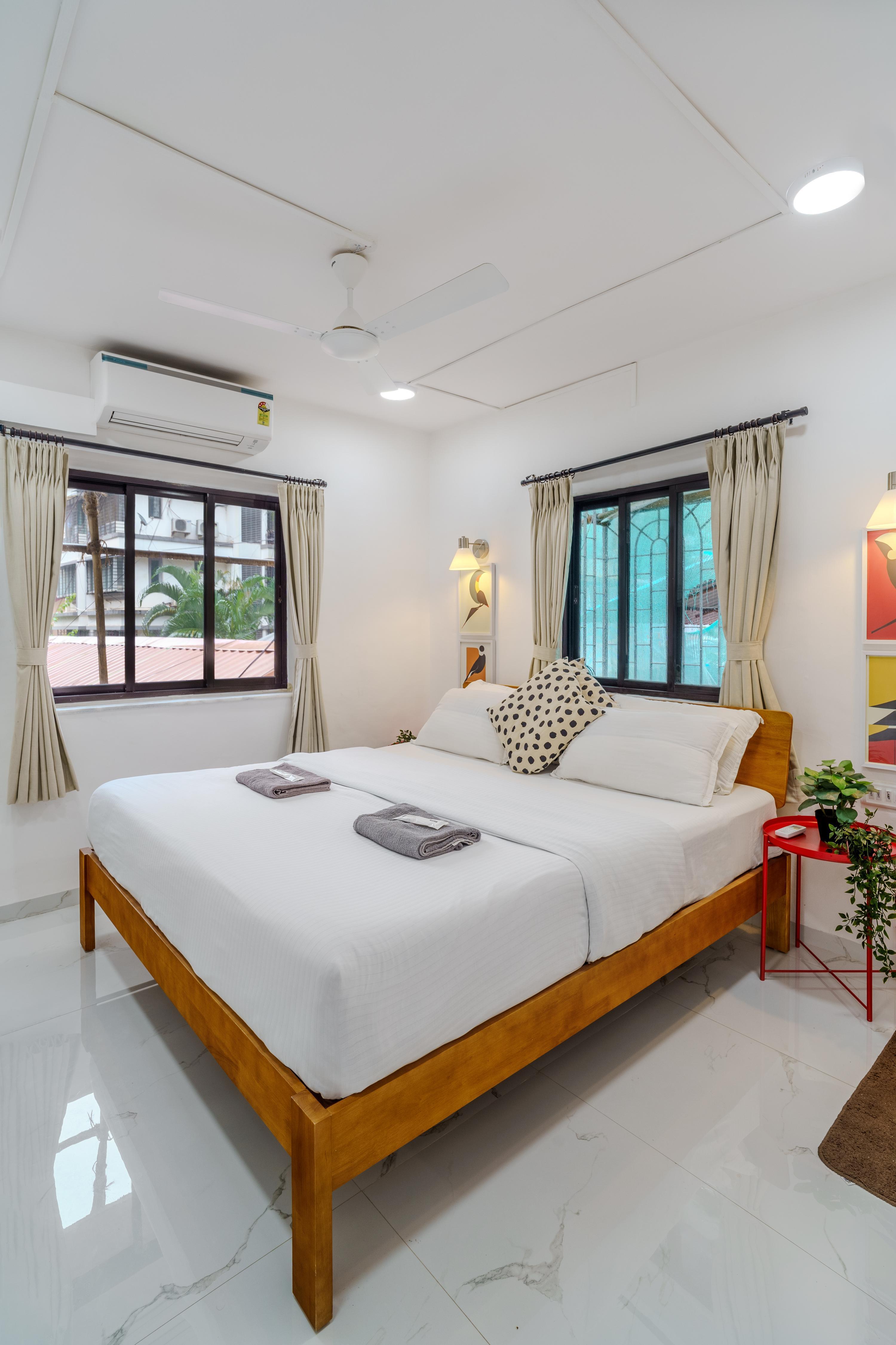 Bianca 2BHK in Bandra W by Squareone Stays - Tap to explore photos