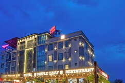 Hotel Maple Leaf