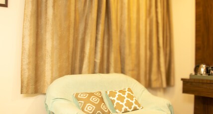 THE STAYING CO Room Type - Junior Suite Room