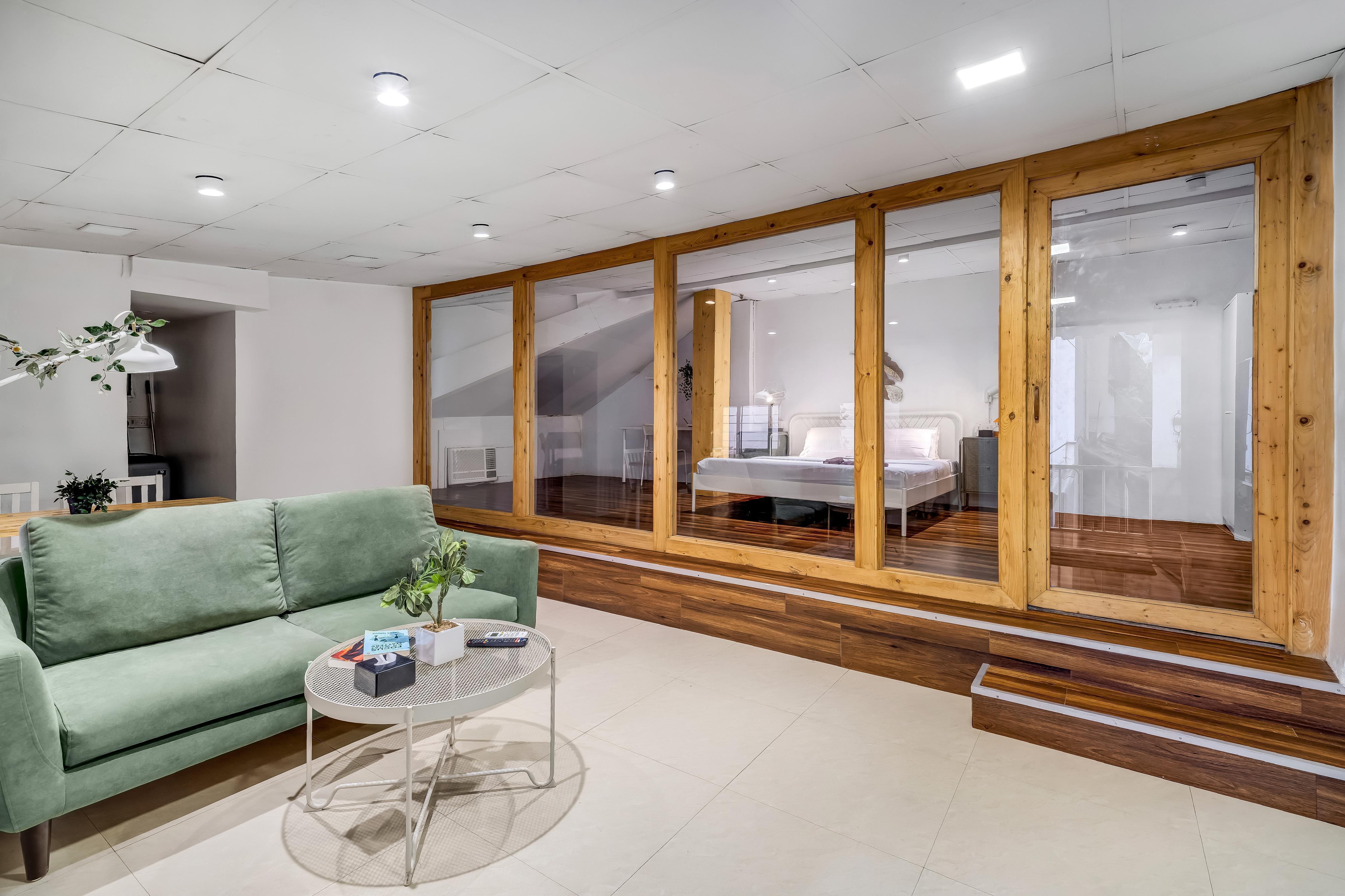 Glass House 1BHK in Khar W by Squareone Stays - Tap to explore photos
