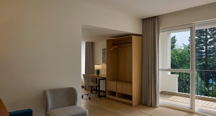 Spark by Hilton Bengaluru Marathahalli Outer Ring Road Room Type - King Suite With Balcony