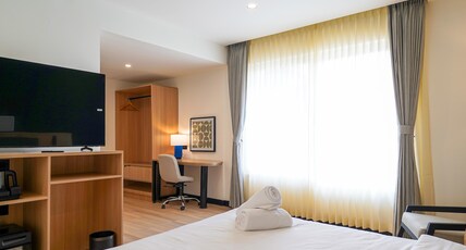 Spark by Hilton Bengaluru Marathahalli Outer Ring Road Room Type - KING SUITE