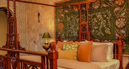 Birds And Oak Room Type - Juniper - Luxury Room with Valley View