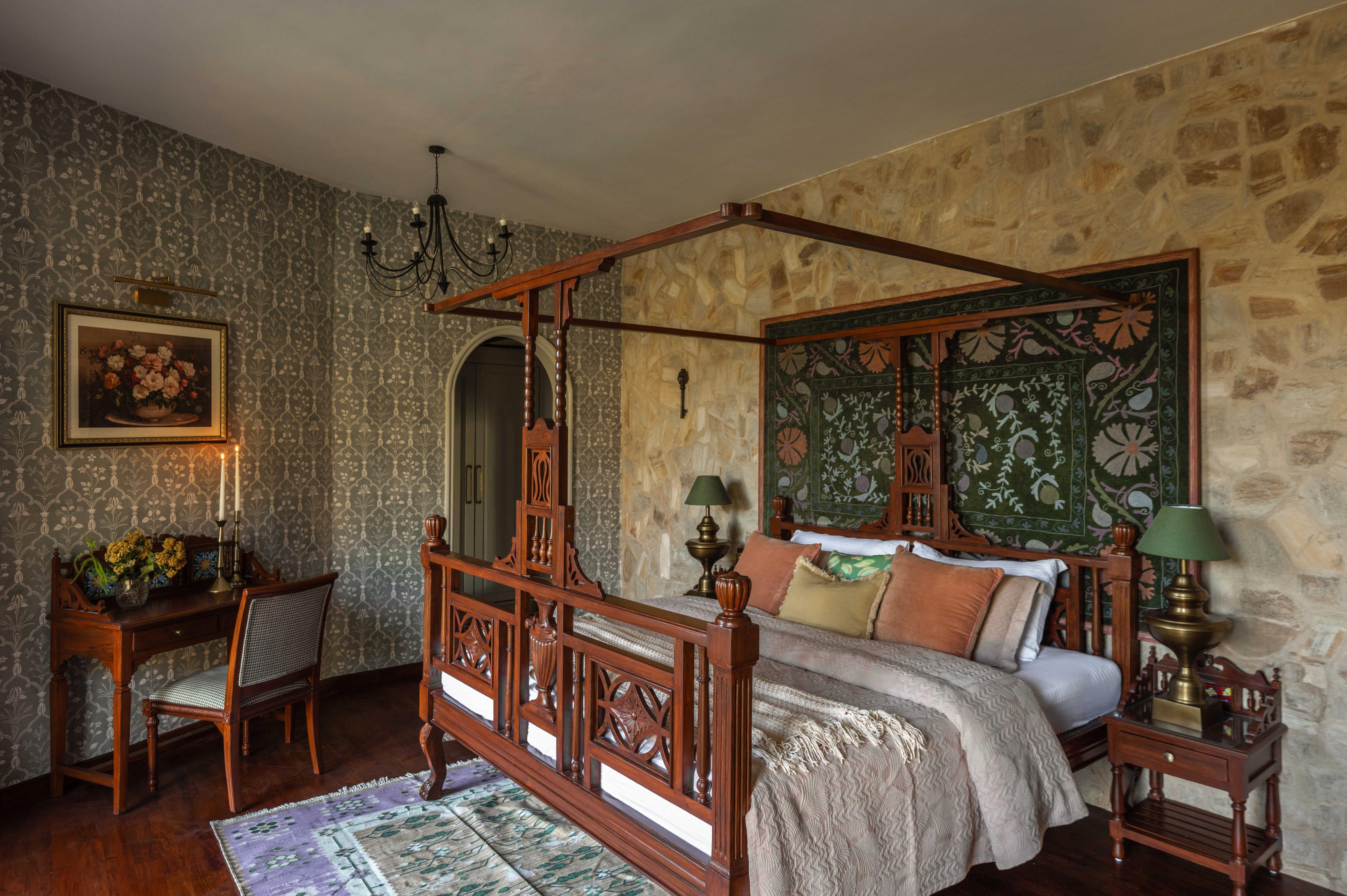 Birds & Oaks - Luxury Boutique Hotel in Ramgarh - Tap to explore photos