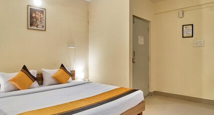 Itsy Hotels Emirates Suites - Near RMZ EcoWorld, Bellandur Room Type - Standard Room