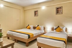 Itsy Hotels Emirates Suites, Near RMZ Ecoworld, Bellandur