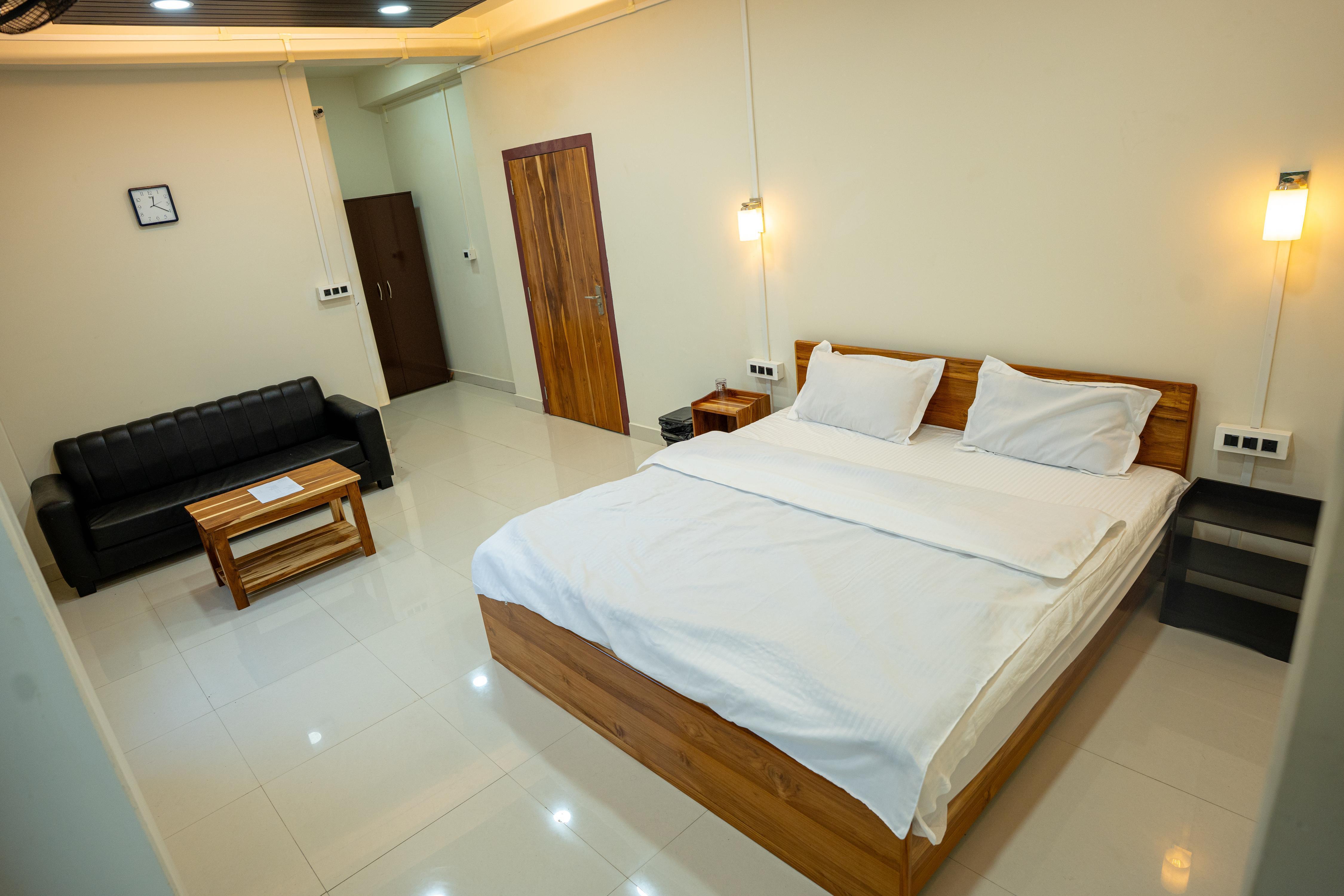 Seven Miles hotel Room Type - Double Room with balcony Seven Miles hotel Room Type - Double Room with balcony