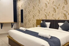 Photos of SUNBURRY HOTEL KHATU