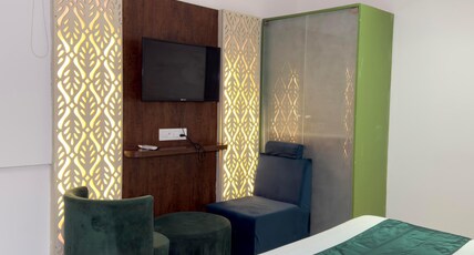 Cosmos Lite Hotel - Vijay Nagar Room Type - Deluxe Room