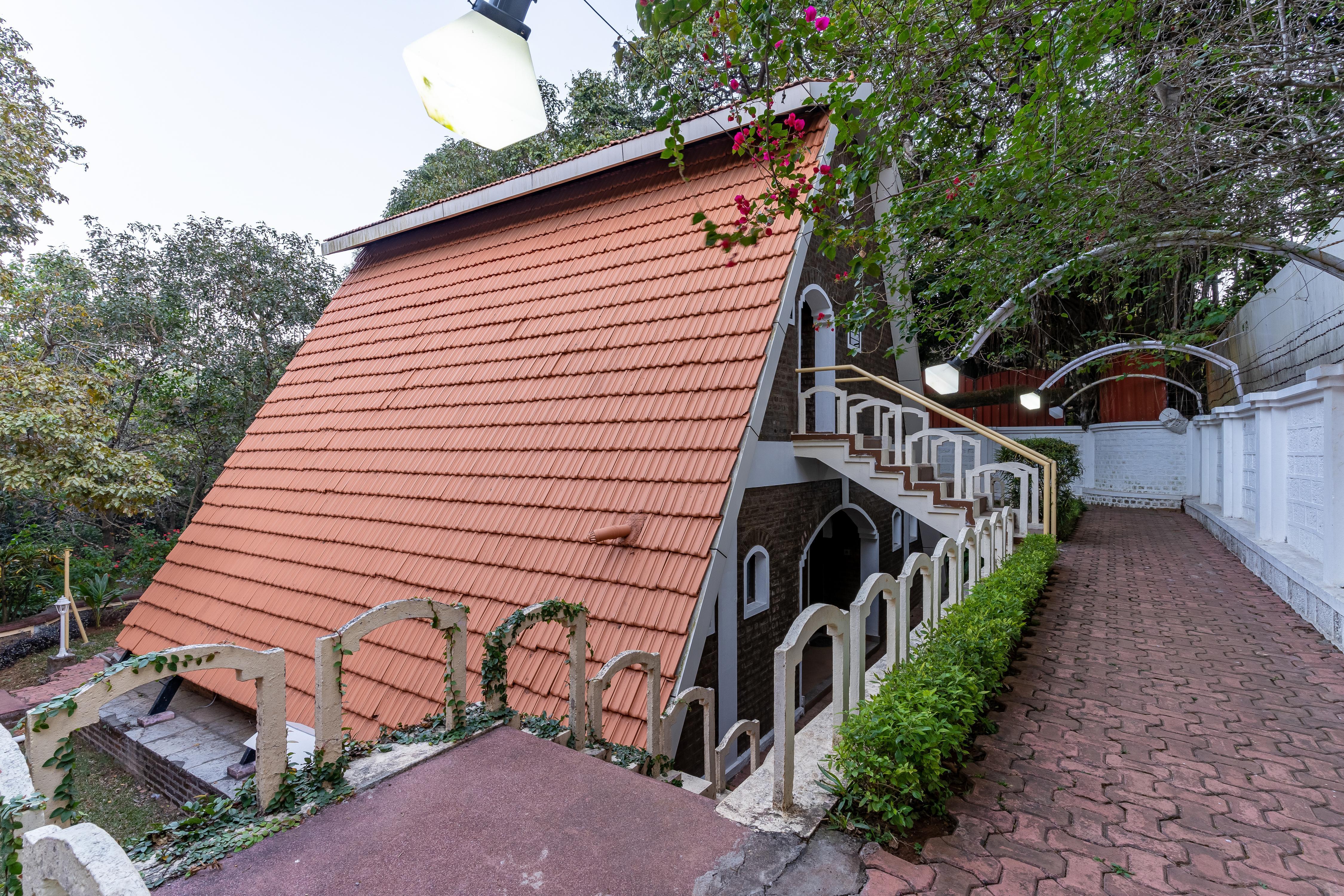 Valley View Grand Hotel & Resort, Panhala - Tap to explore photos