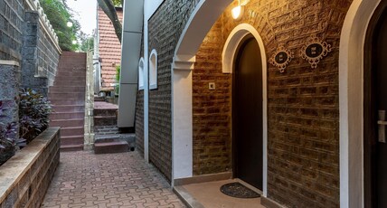 Valley View Grand Hotel & Resort, Panhala Room Type - Chalet Suites