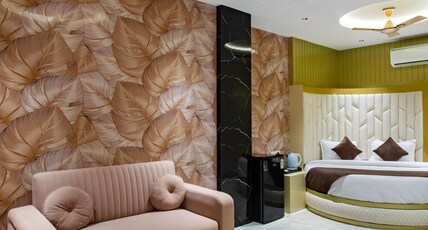 Brown Inn Luxury Hotel, Near US Consulate, BKC Room Type - Suite