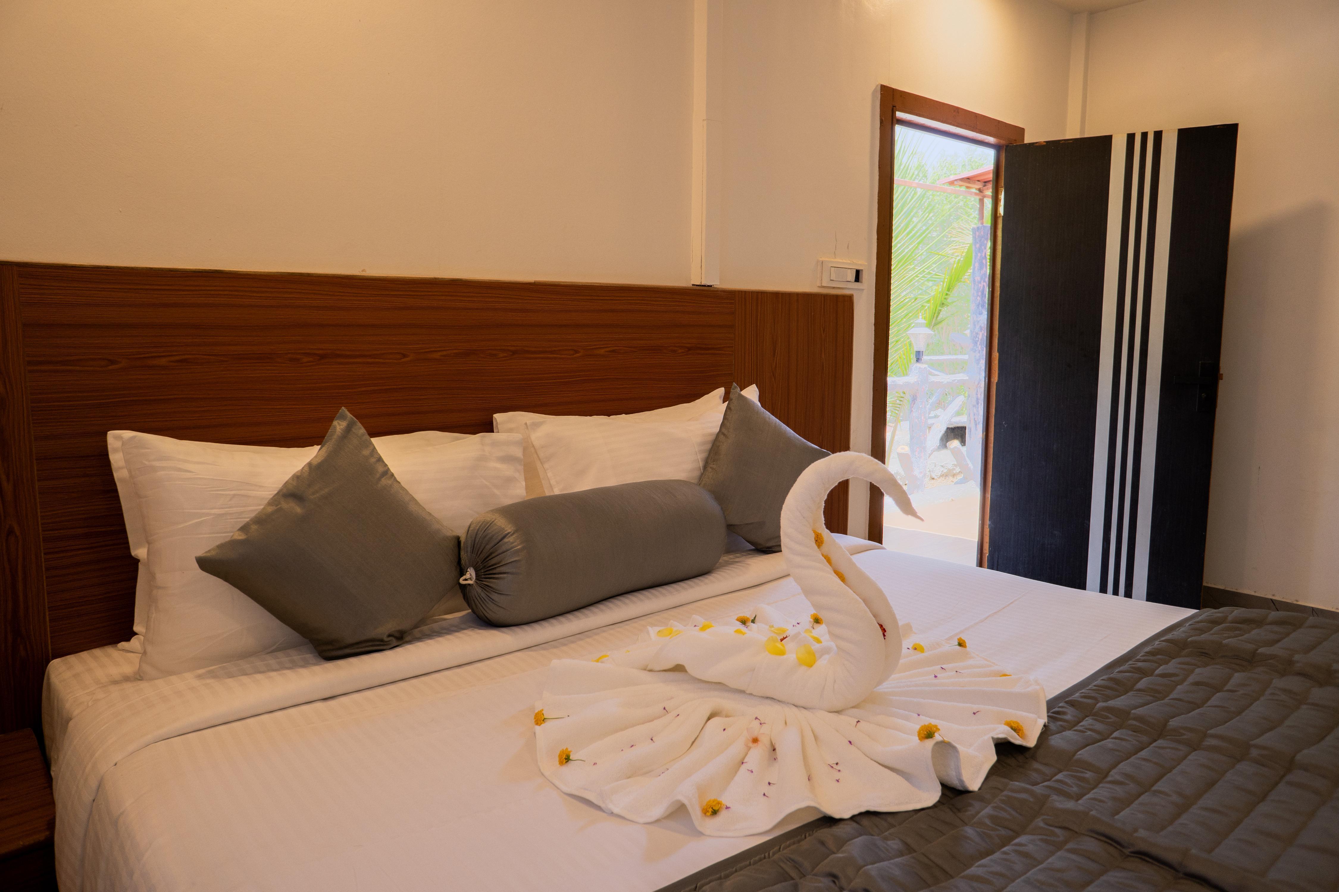 The Saisa Resort - Tap to explore photos