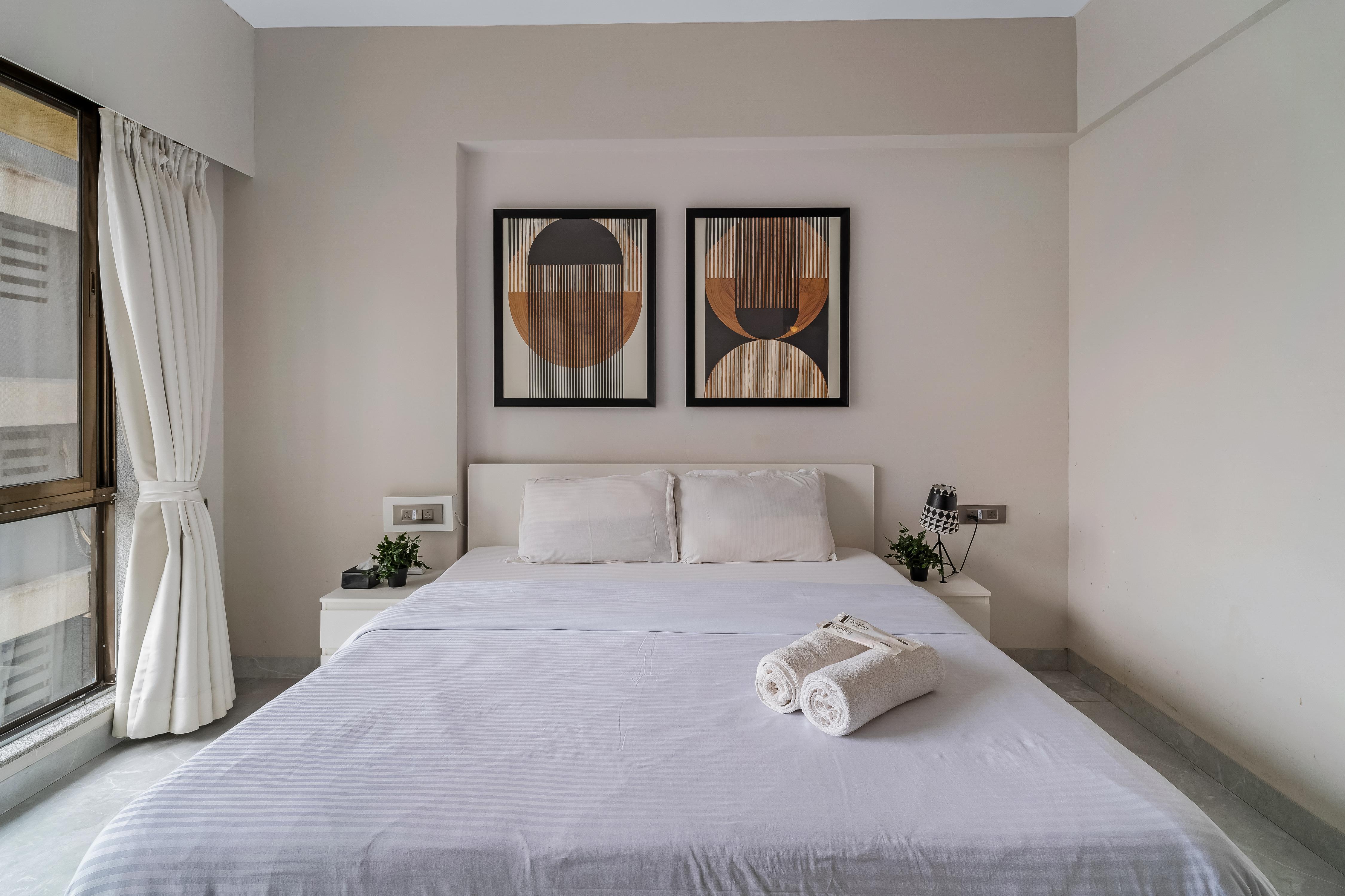 Ganga Jamuna Shared Apartments in Bandra W by SquareOne Stays - Tap to explore photos