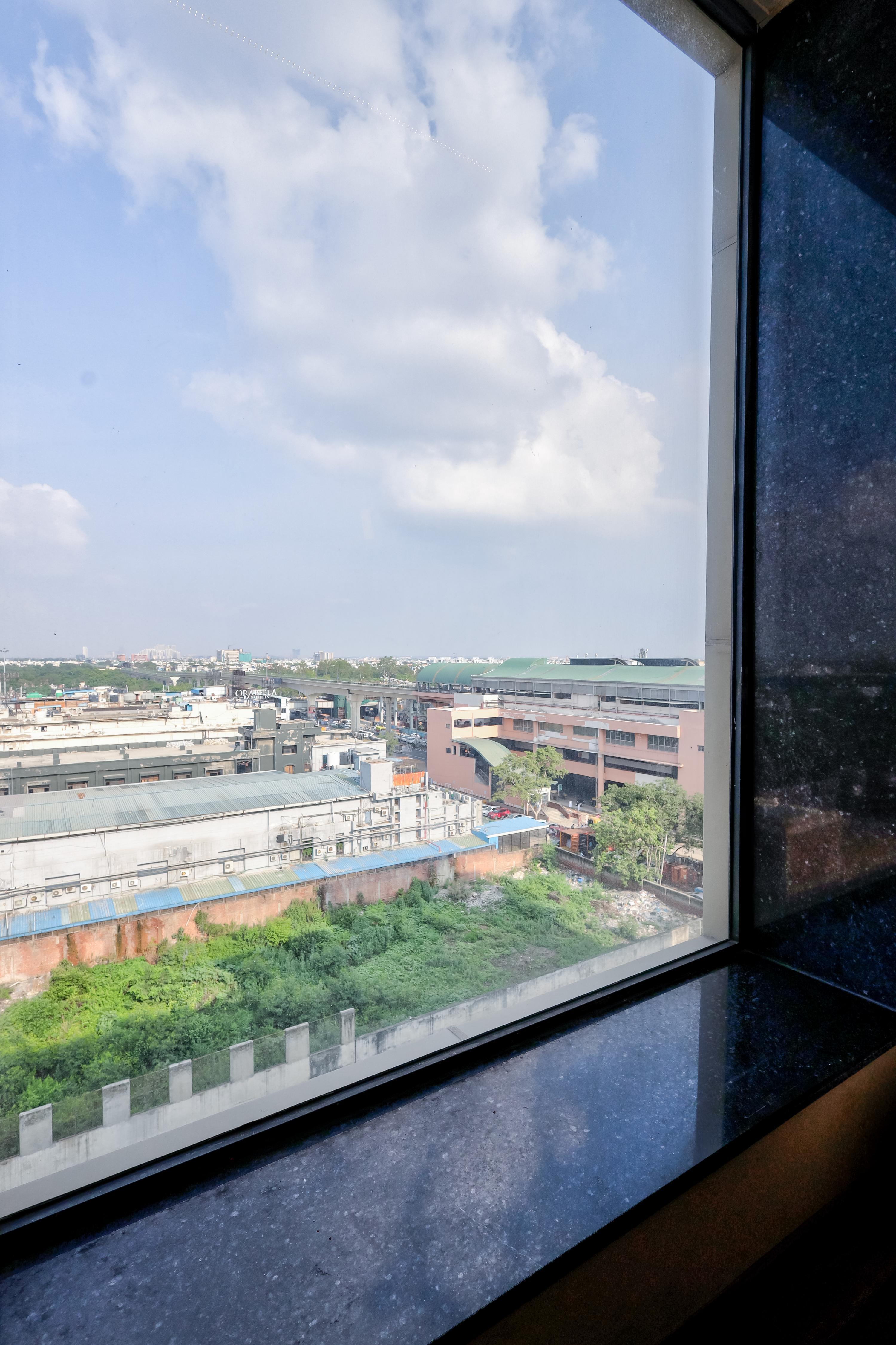 The Opulence Hotel,New Delhi Paschim Vihar - Tap to explore photos