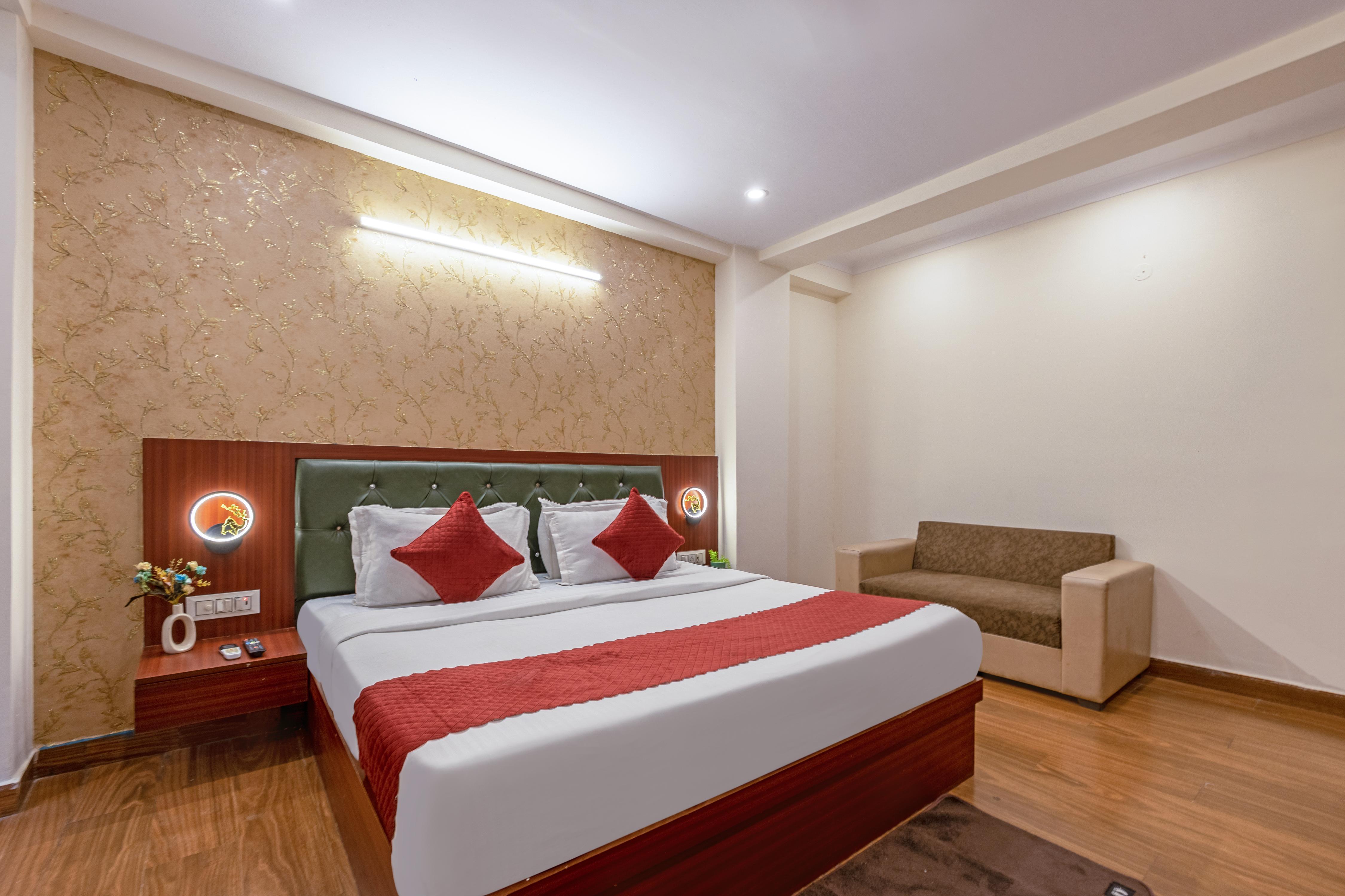 Elite Stay Near Yashobhoomi Dwarka - Tap to explore photos